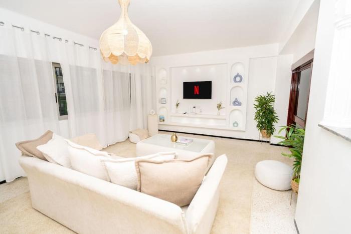 Centre Ville et Plage Appartement spacieux et idéalement situé