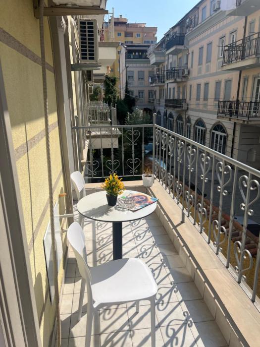 Meris City Center Apartment