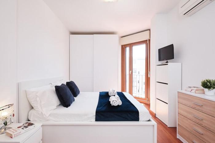 Porta di Roma, Moderno Luminoso con Wi-Fi e AC