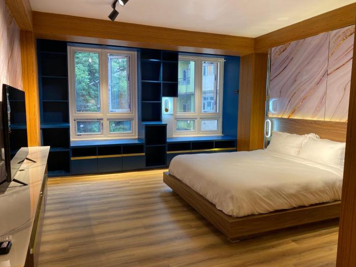 101 North End Luxury Apartment