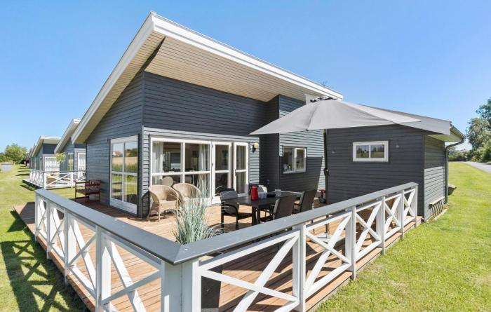 2 Bedroom Nice Home In Gudhjem