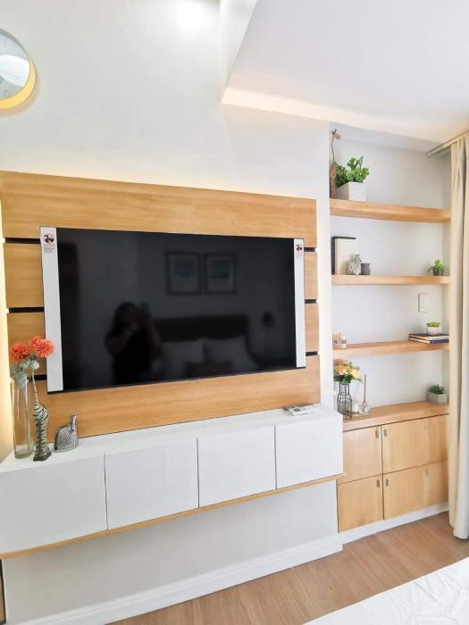 Best Condo Studio 14th floor The Loop Tower Limketkai Atrium Lucky 5