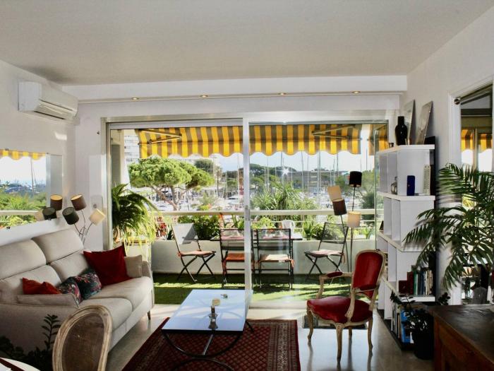 Appartement pieds dans leau: 2 pièces, grande terrasse, climatisation, Villeneuve-Loubet - FR-1-252A-127
