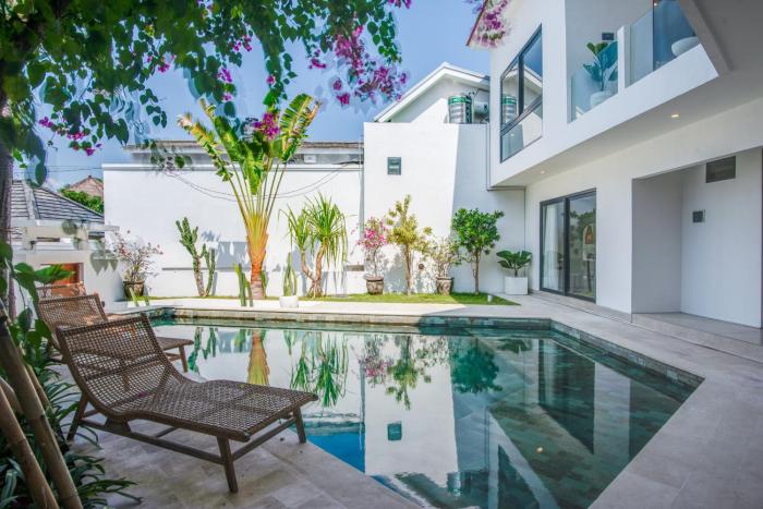 Modern 3BR Villa Diamanta with pool, Seseh Beach