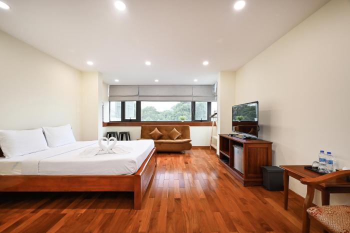 Red Sun Airport Saigon Hotel