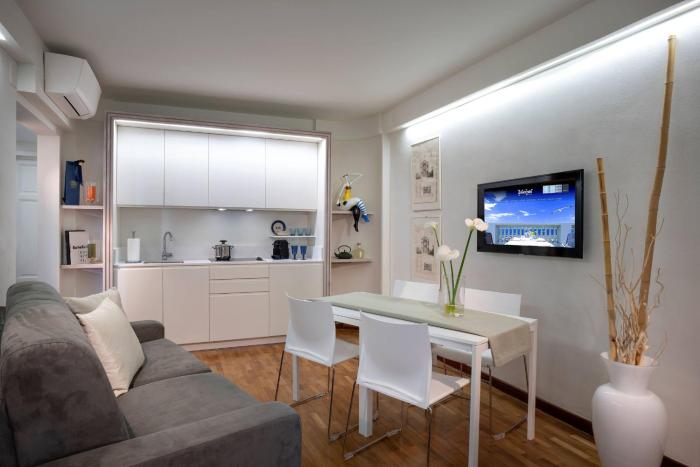 Butterfly with Beach & Breakfast included