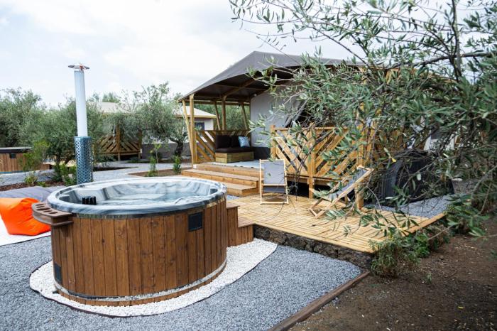 Koru Etna Glamping - lodge con vasca idromassaggio privata
