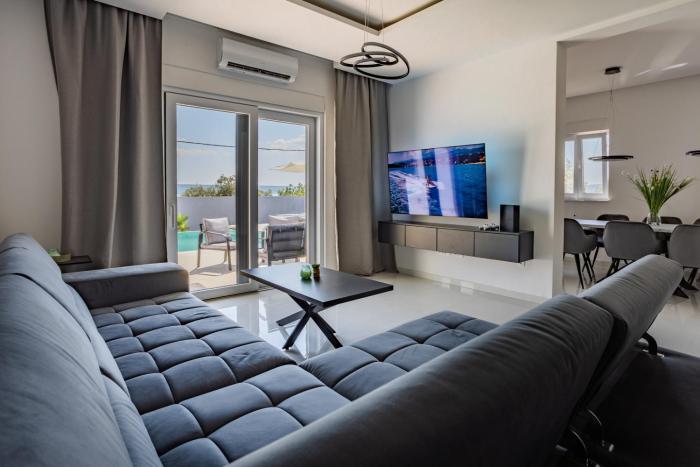 Villa Shark Maslenica