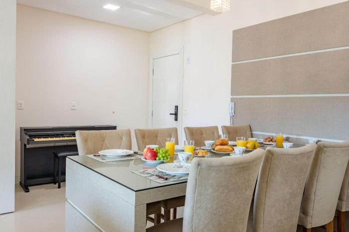 Ampla Cobertura pertinho da Praia de Bombinhas