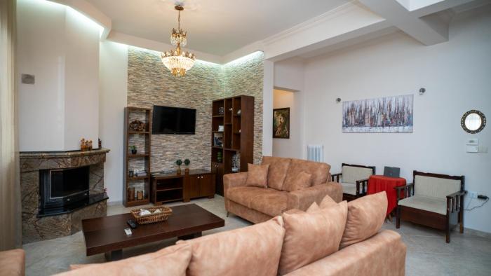 My Home - Meteora, Central Apt - 2 BD