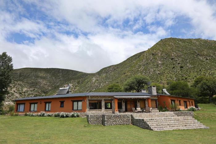 MAGNIFICA Casa en Tafí del Valle frente al Rio