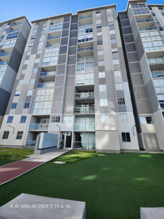 HABITACIÓN AMPLIA, AMOBLADA EN DEPARTAMENTO MODERNO CERCA A AEROPUERTO Arequipa