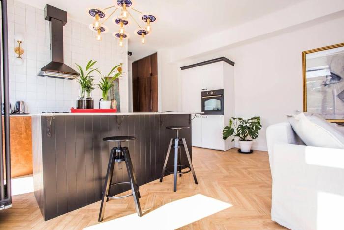 3-Person Apartment - By Wehost