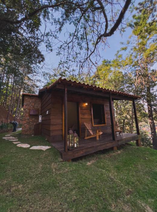 CABANAS na ROCHA IPÊ AMARELO