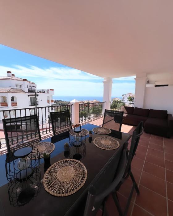 2 bedroom apartment Calahonda hills, Mijas