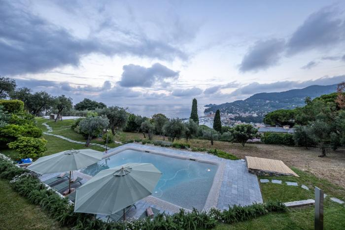 LA CASA DI PIETRA Piscina e Panorama da Sogno