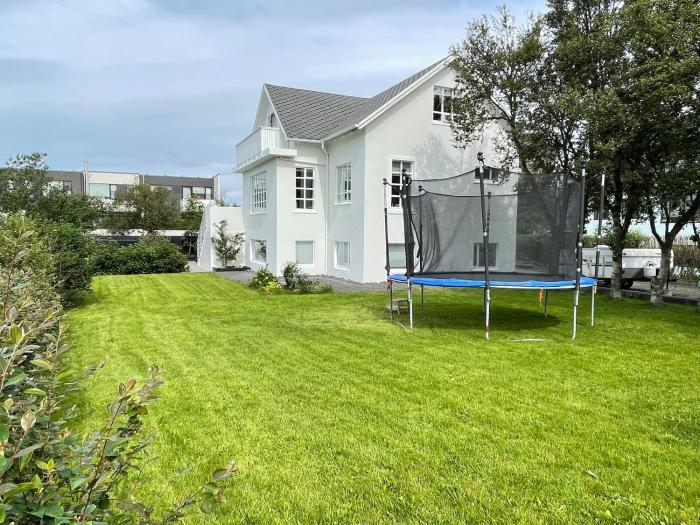 Njörfasund 6 - Birta Rentals