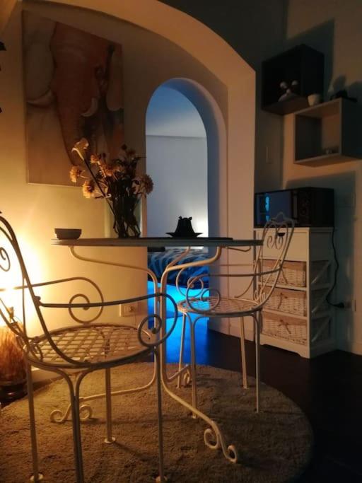 Little gem in Trevi Fountain