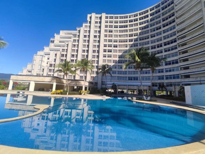 Cómodo Apto con vista al Mar