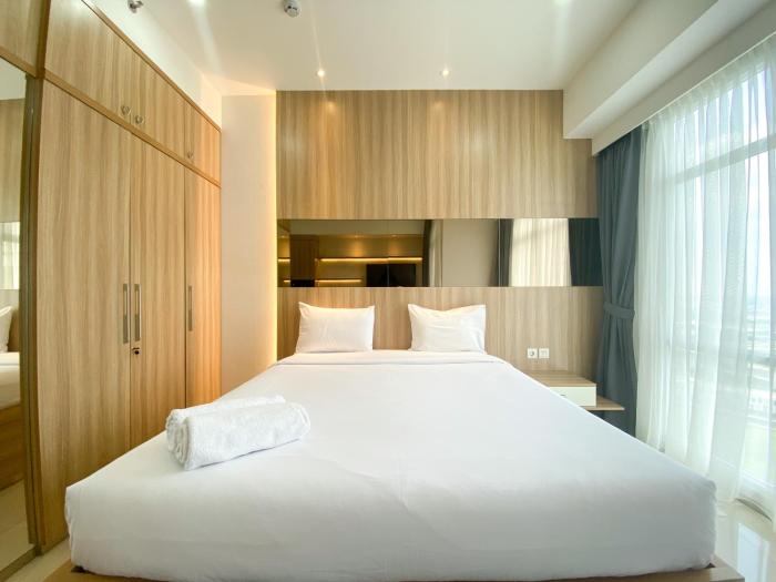 Good Deal and Elegant Studio Vasanta Innopark Apartment By Travelio