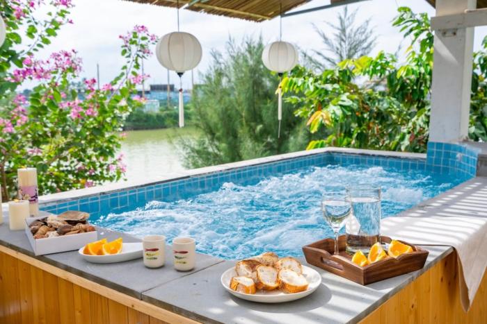 Man Villa -Sunset Outdoor Jacuzzi 8min to Oldtown