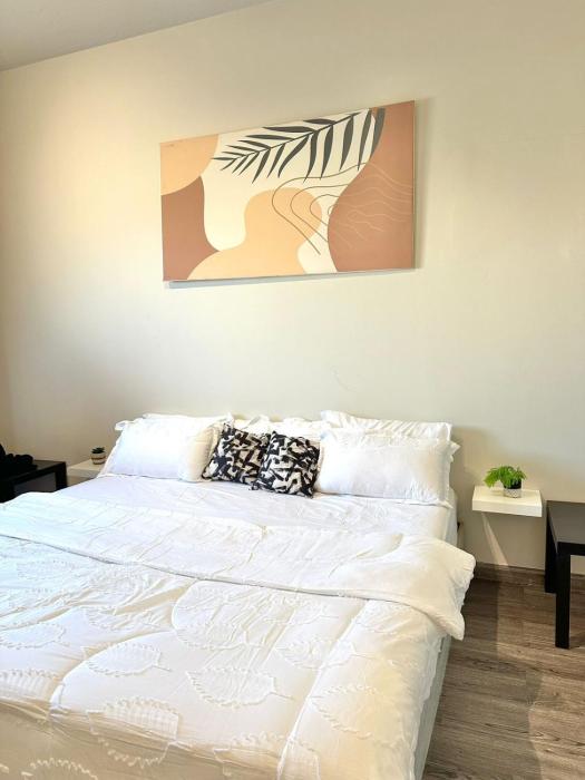 شقة بغرفة واحده وصاله وموقع مميز