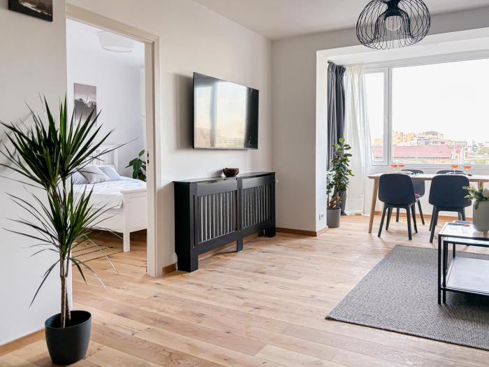 NEW Bright 2BR Flat Top Location Piata Romana