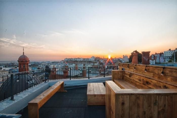 Harbourside Roof Terrace & sea views By ADLIV