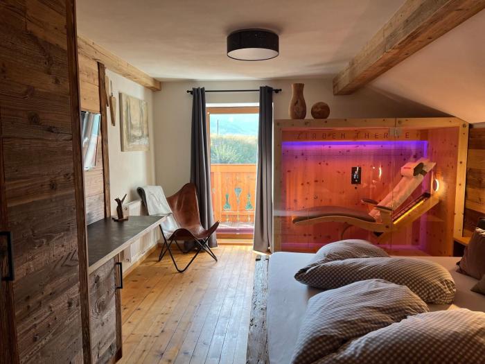 Apart Hansler "das Liara" mit Infrarotkabine und Balkon