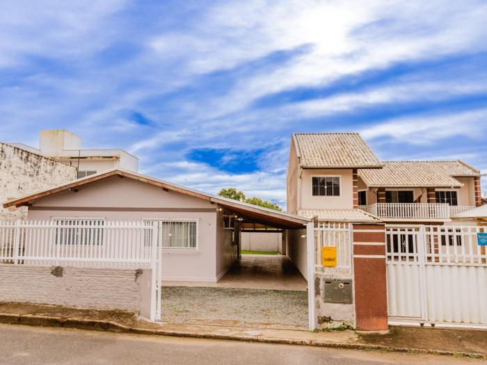 Casa para até 10 pessoas com churrasqueira QF1846