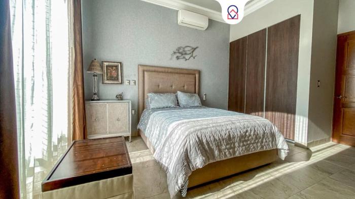 Del Moral Apartments