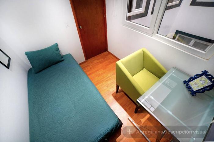 Gold 9 Cama Individual y Baño Compartido