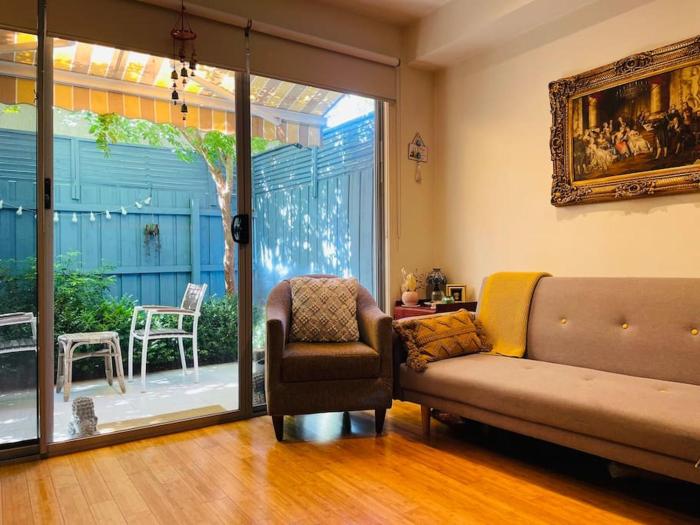 Carnegie Character Private Room