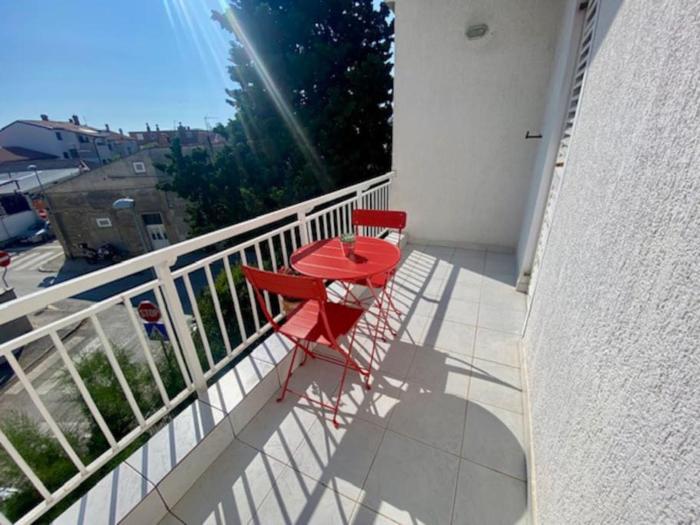 Charming 1-Bed Apartment Near Arena and Centre