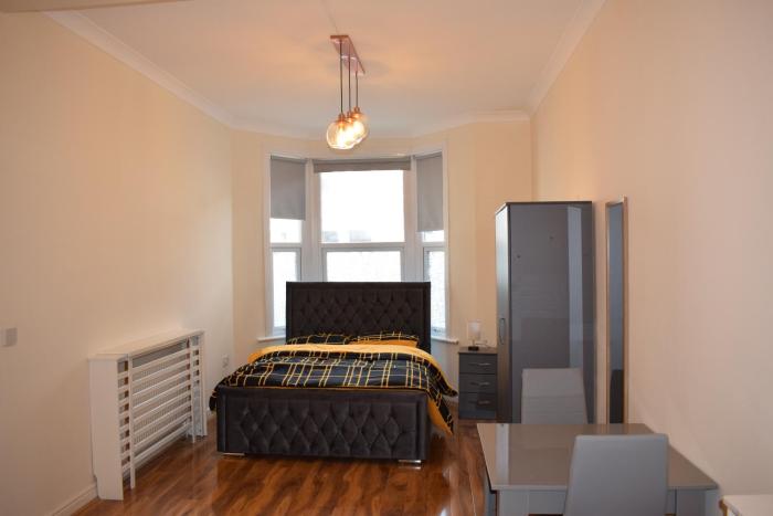 Premier London Rooms