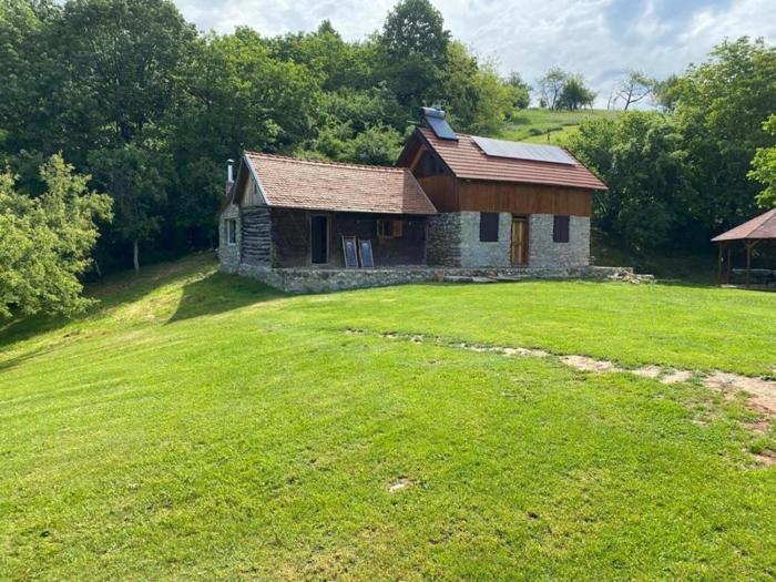 Salaš u Bregu in Cheile Carasului