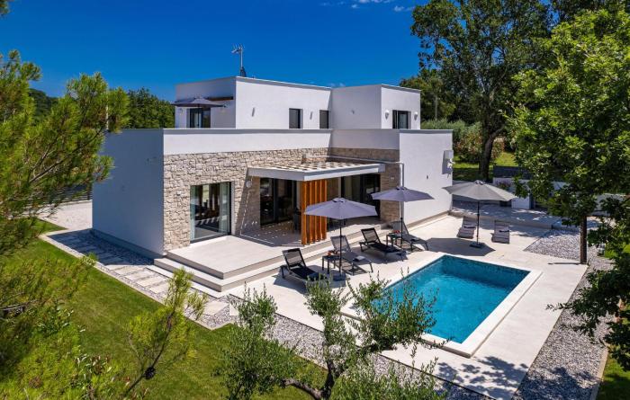 Nice Home In Marasi With Wifi