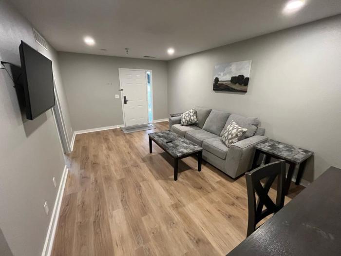 Aksarben Apt-Cozy One Bedroom
