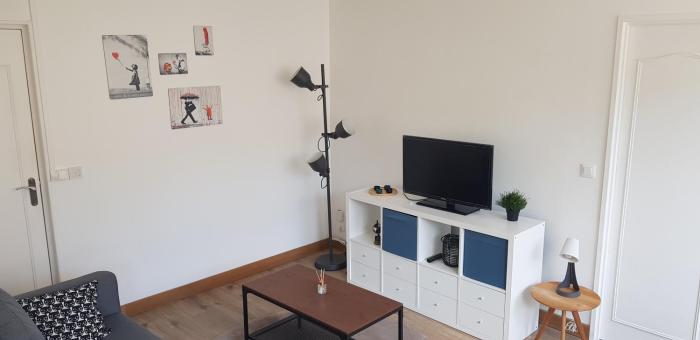 Cosy apartment close Eiffel Tower