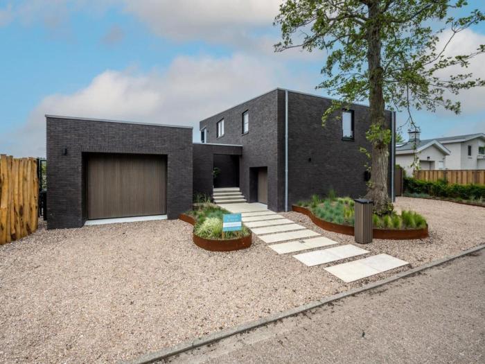 Attractive villa with jetty