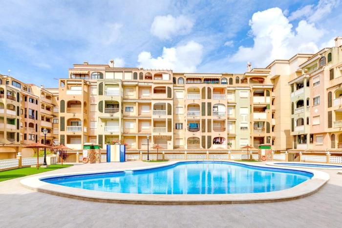 Sunny Apartment in Torrevieja