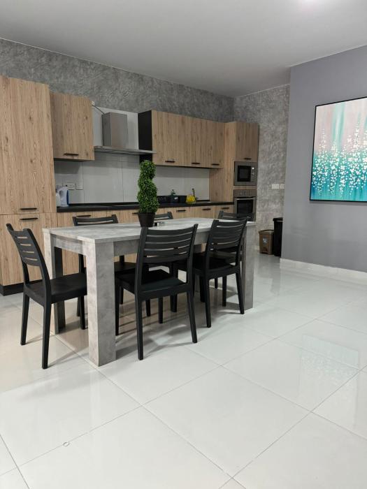 Peaceful 2 bedroom Apartment