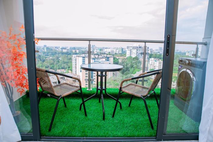 Cozy One Bedroom Apartment with Fantastic Skyline View in Kileleshwa, Nairobi