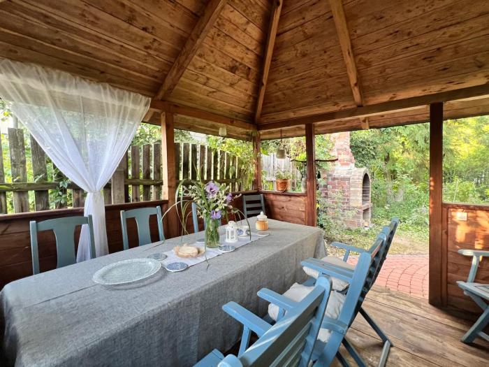 Duży całoroczny domek - dwie łazienki, balia