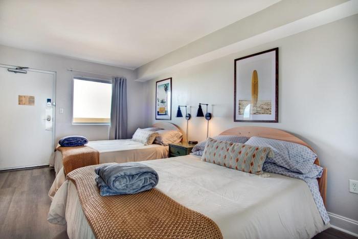 Oceanfront Escape Renovated Suite at Camelot