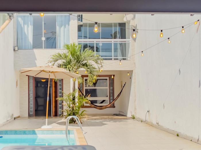 Cabo Frio 3 Suítes, Piscina, 4 Vagas, Praia 8min