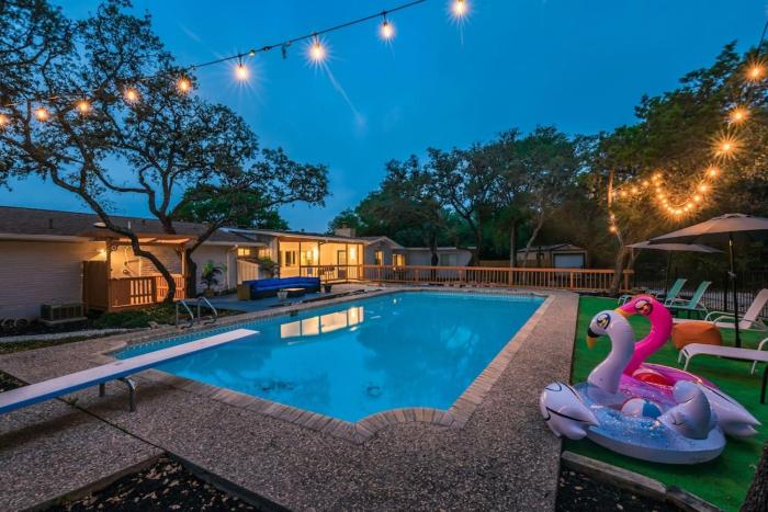 Luxury House by Fiesta Texas & Seaworld with POOL