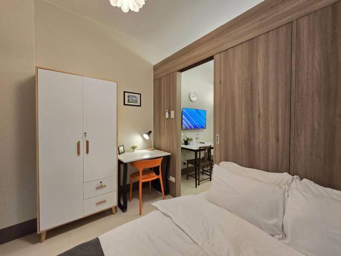 1BR Condotel with Balcony at FAME Residences #FM44