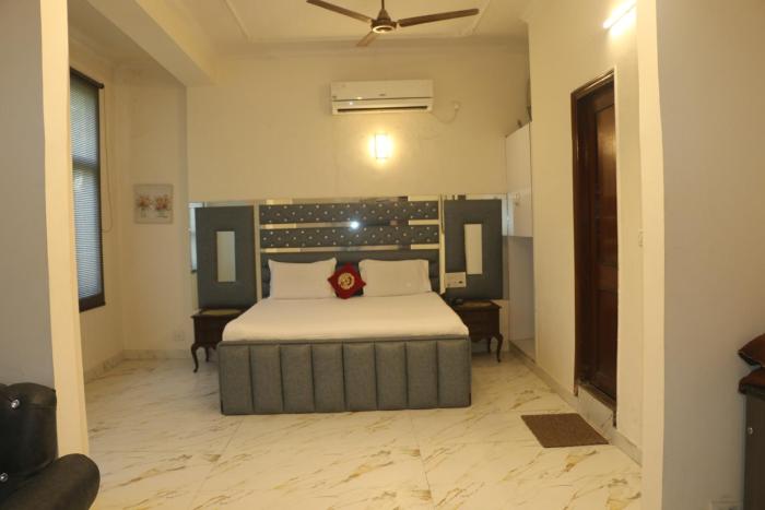 Hotel Swisston Palace