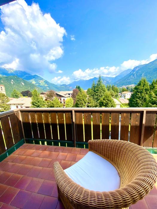 Green valley balcony